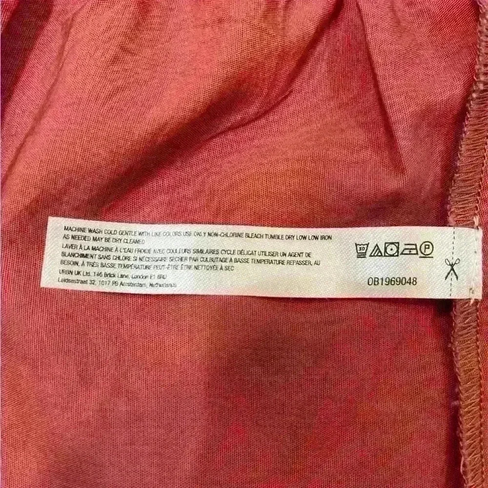By Anthropologie Ruffled Crop Crimson Color Top Size M - Picture 9 of 9